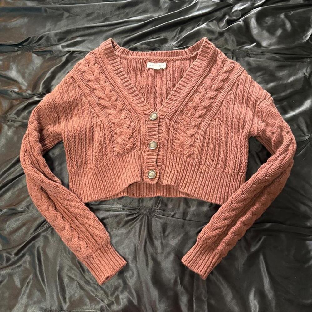 Aeropostale cropped cable knit sweater